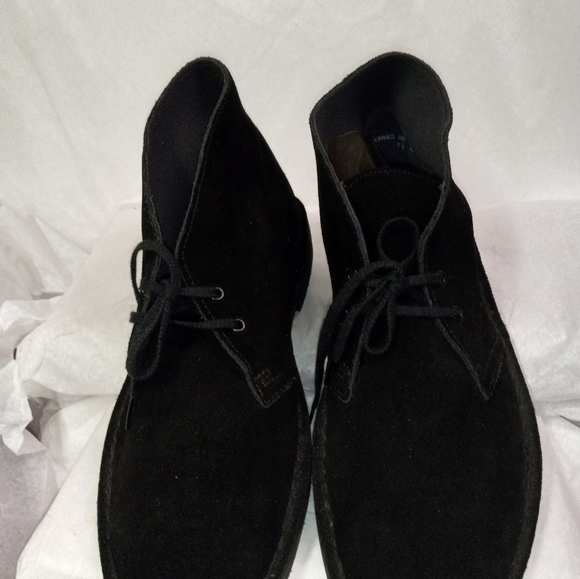 ?Clarks Boots Chukka Ankle Black Suede Leather Lace Up Size  display picture 2
